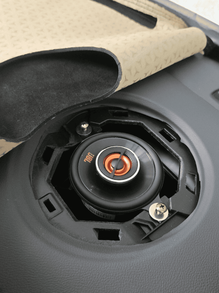 Xevaban.com ở 214 Giải Ph&oacute;ng l&agrave; đơn vị chuy&ecirc;n cung cấp phụ kiện oto, đồ chơi oto, phụ t&ugrave;ng oto, phụ kiện monjaro, đồ chơi monjaro,&nbsp;xevaban, 214 giải ph&oacute;ng, loa trung t&acirc;m monjaro, độ loa trung t&acirc;m monjaro, loa bass căng monjaro.